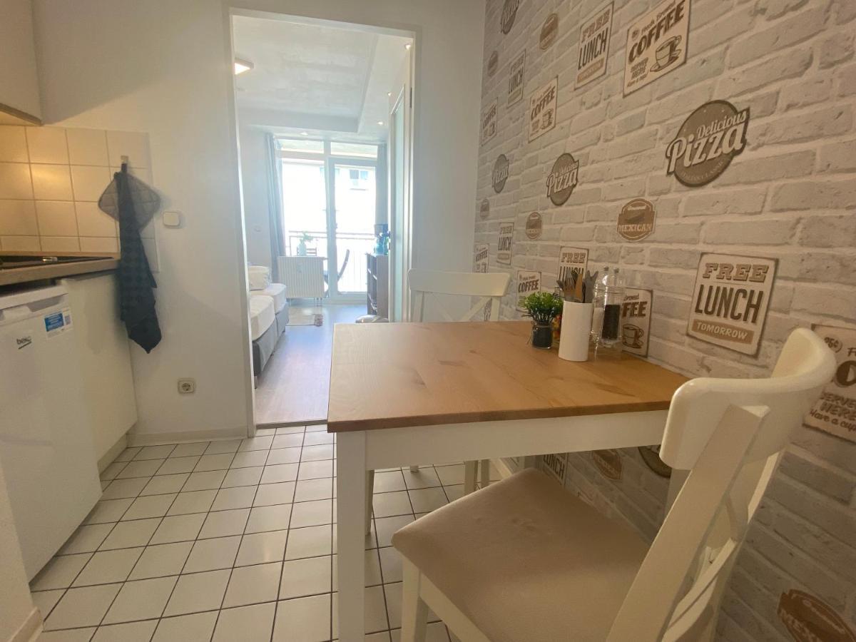 Charming Apartment - Balcony - Wifi - Kitchen Magdeburg Exterior foto